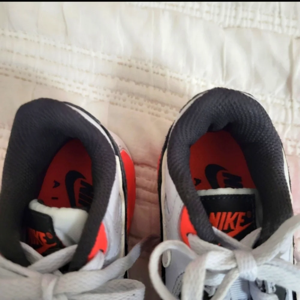 Nike Air Max 90 Toddler Sneakers size 6C